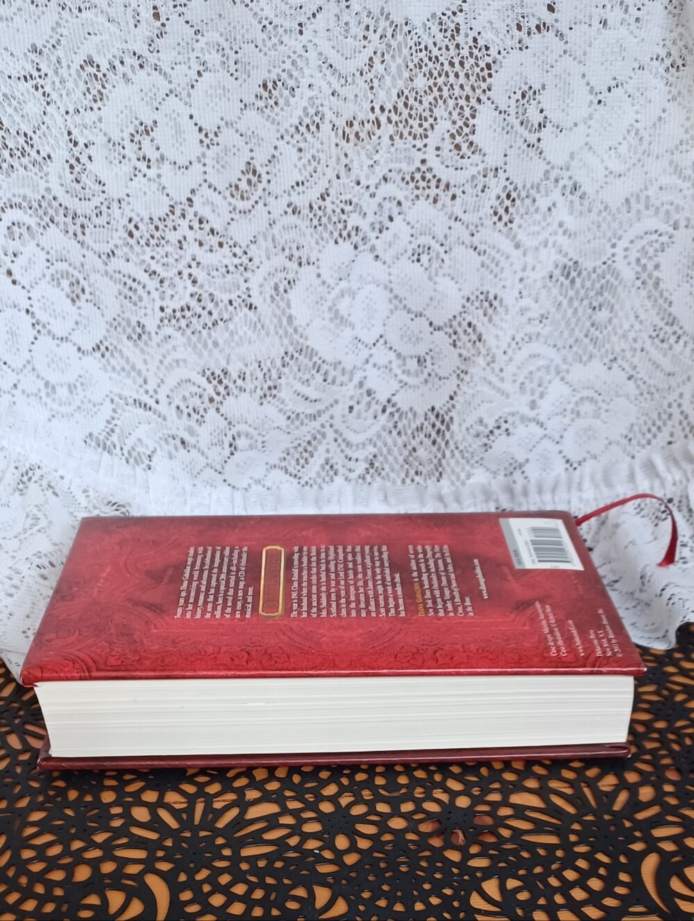 20TH ANNIVERSARY EDITION OUTLANDER A NOVEL BY DIANA GABALDON W/CD & BOOKMARK - Picture 5 of 14